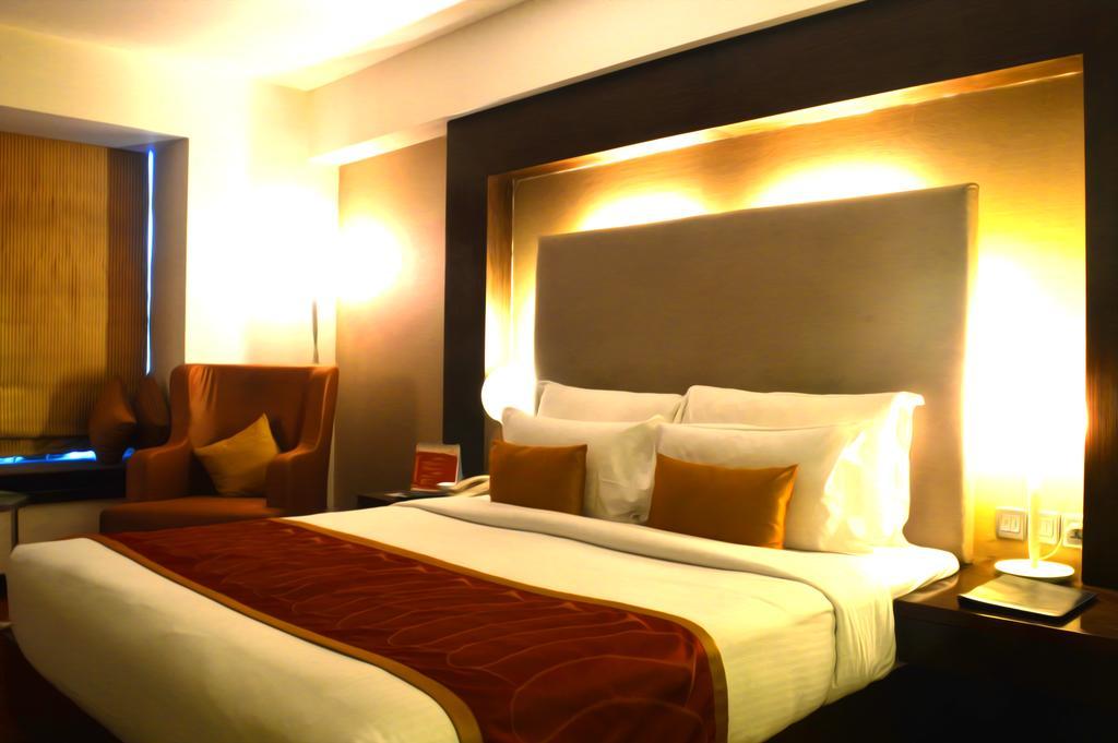 The Pride Hotel, Bangalore Exterior photo